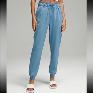 Lululemon Stretch High-rise Joggers